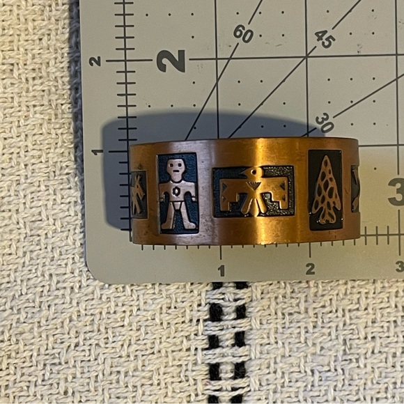 BELL TRADING POST | Vintage | Solid Copper Cuff Bracelet Circa 1960's - Picture 7 of 16